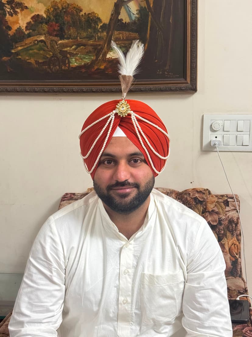 Groom pagdi